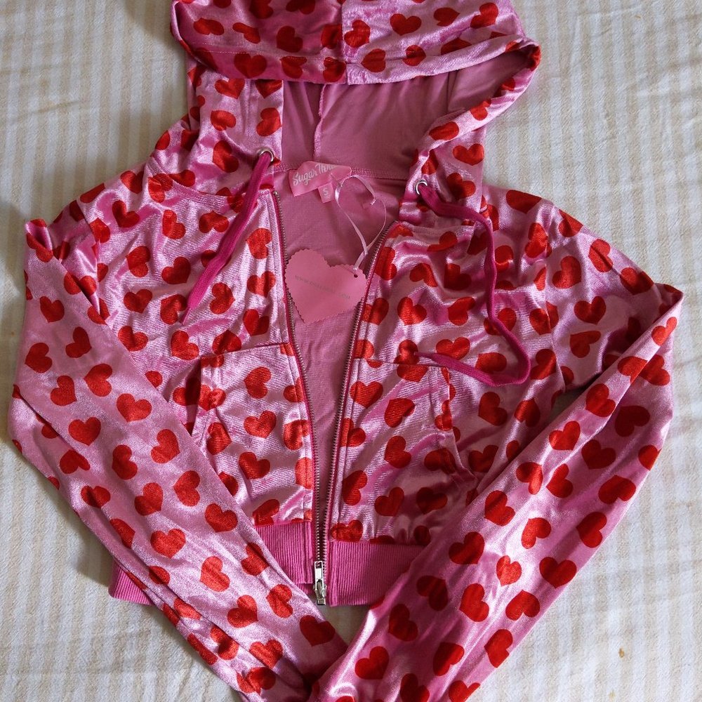 Jennifer's Body style cropped hoodie
